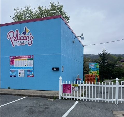 Pelicans Snoballs reopened for the summer seasons. 