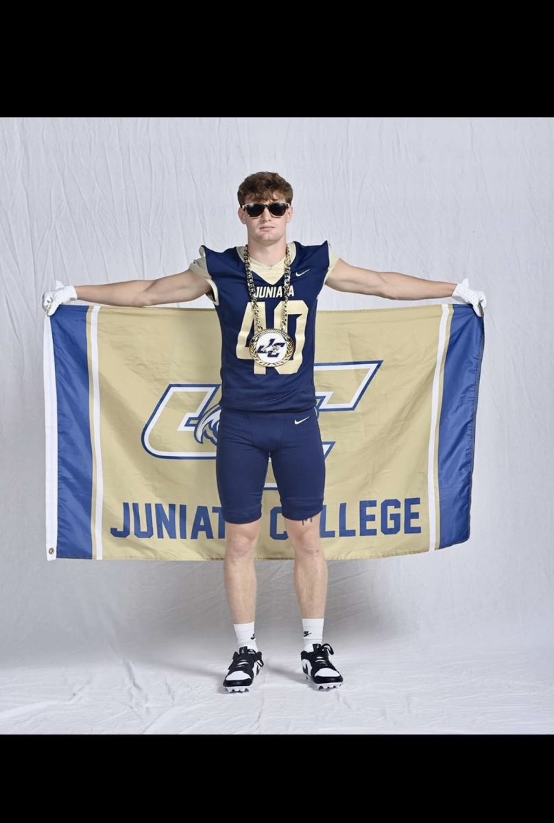 BAHS Class of 2023 graduate Logan Williams plays football for Juniata College. 