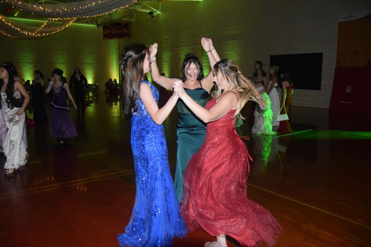 Bellefonte dances on the Bayou